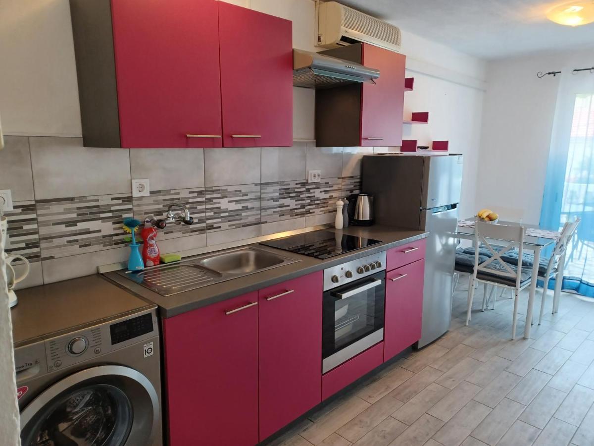 וויס Apartments Katarina מראה חיצוני תמונה